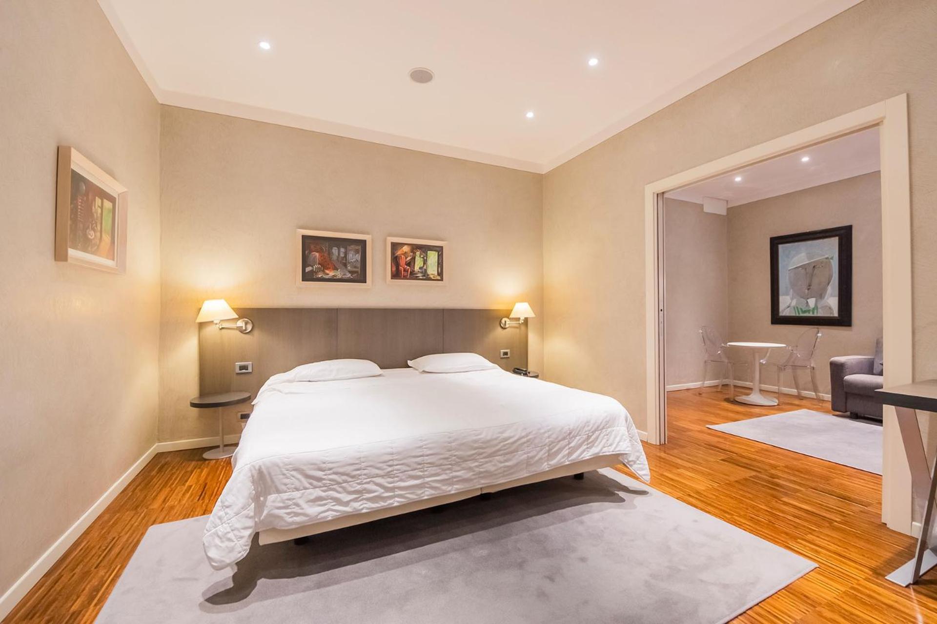 Hotel Century